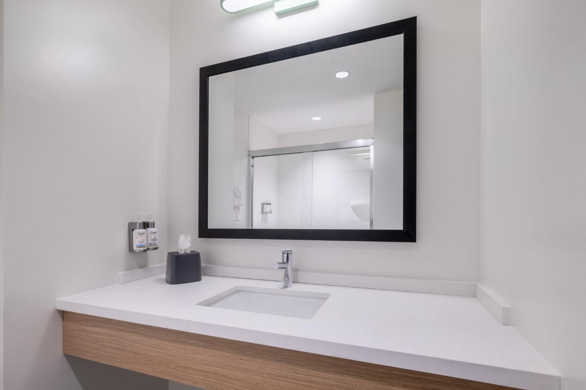 Garner Hotel Gonzales By Ihg Luaran gambar